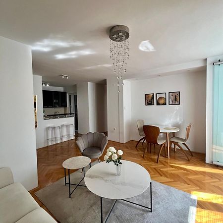 Ruby Luxury Central Apartment Skopje Exteriér fotografie