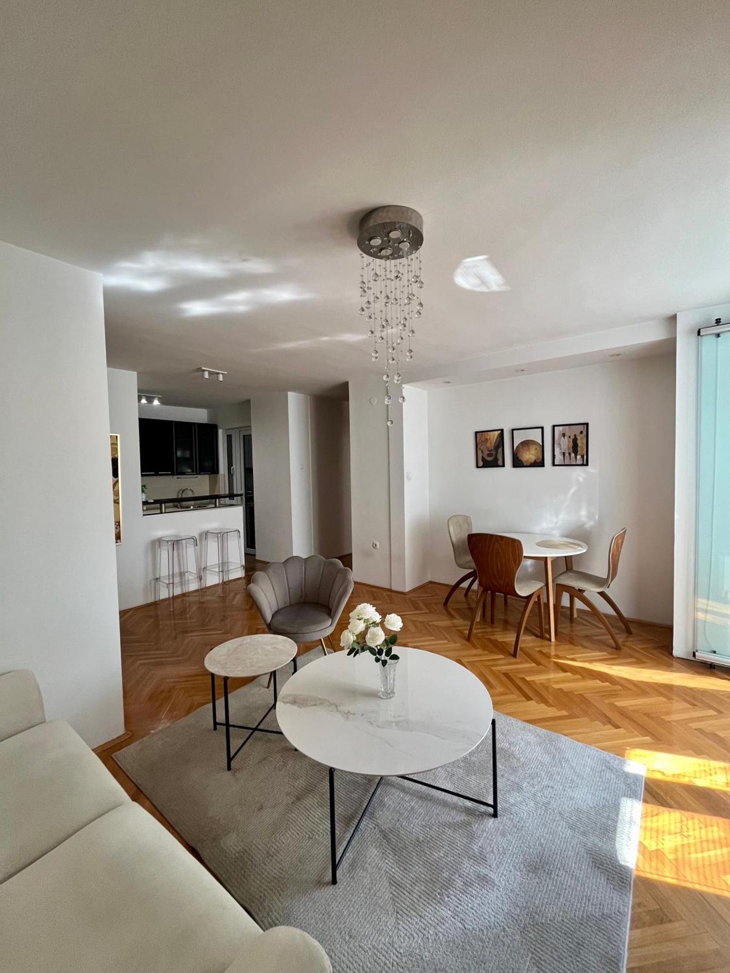 Ruby Luxury Central Apartment Skopje Exteriér fotografie